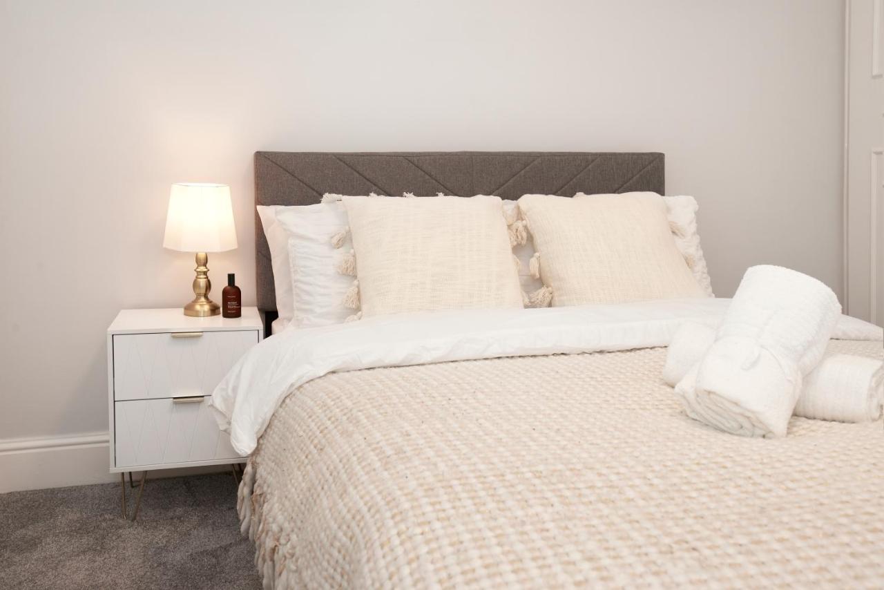 Excellent, Three Bedroom North London Apartment With Free Parking Dış mekan fotoğraf